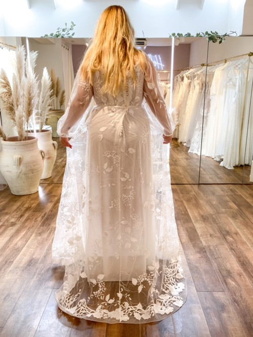 Curvy Elbeth Gillis dress 2