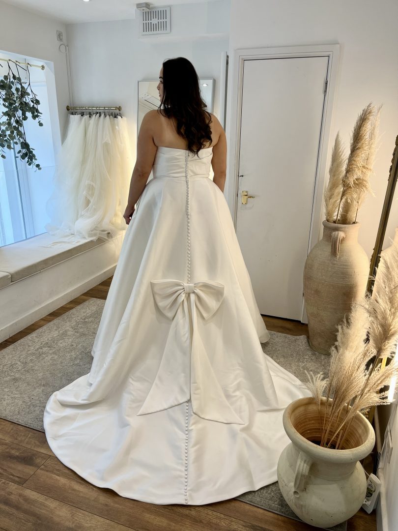 JUSTIN ALEXANDER ESTELLE PLUS SIZE CURVE