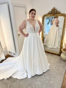 d3534 essense of australia mikado plunge curve gown plus size bridal london flattering dress for curves 