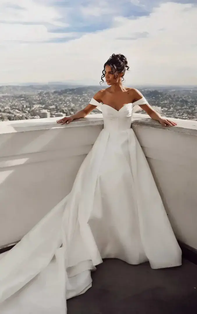 1607 martina liana ballgown plain london dramatic fashion forward angelica bridal 