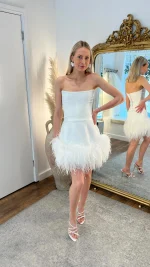 Brides to be: take this as your sign to get the second dress 🪩🥂✨😎
Party dress | wedding reception dress | London | bridal mini | bride to be | second look